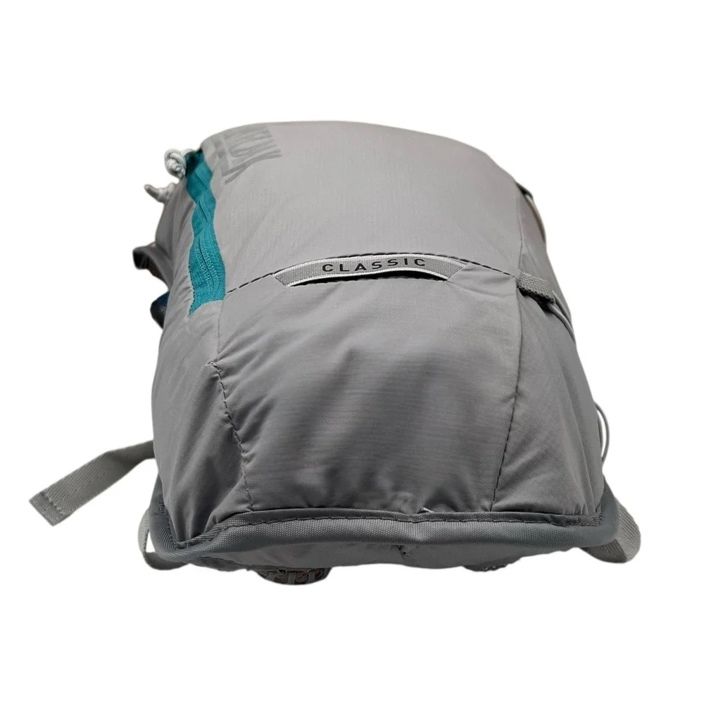 CamelBak Classic‎ Light Bike Cycling Hydration Pack 70oz 2L Gray Aqua